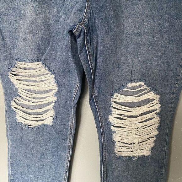 NWOT AFRM | Distressed button fly Plus size Jean Size 35 - Picture 2 of 8